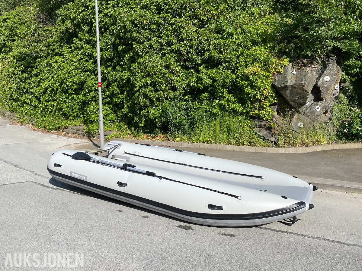 Takacat 420LX Ekspedisjons katamaran