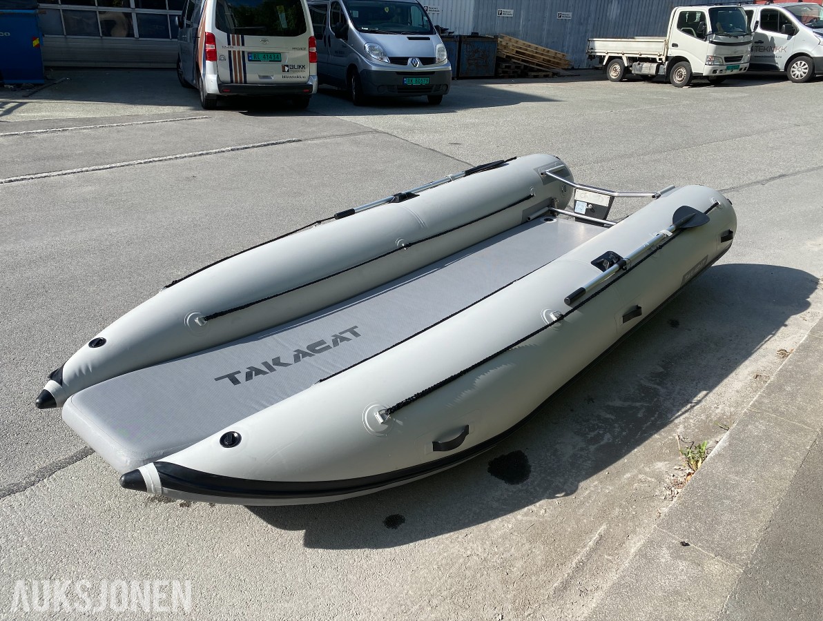 Takacat 420LX Ekspedisjons katamaran