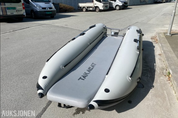 Takacat 420LX Ekspedisjons katamaran