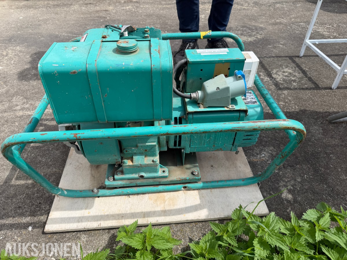 ONAN Forsvarsmateriell Aggregat 1/3-fas 4,5kw