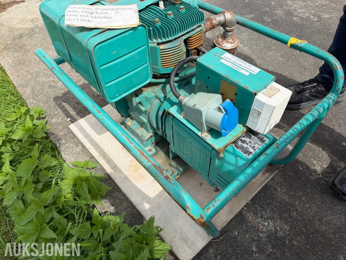 ONAN Forsvarsmateriell Aggregat 1/3-fas 4,5kw
