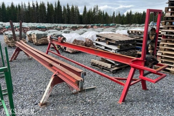 Komplett Skigardkløyver og stokkebord