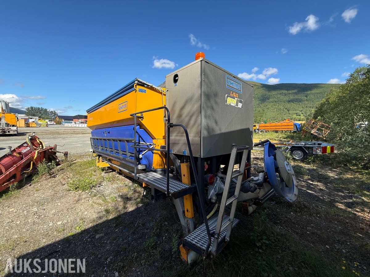2018 Schmidt Stratos B90-42 VCLN-490 Lava spreder på krokramme