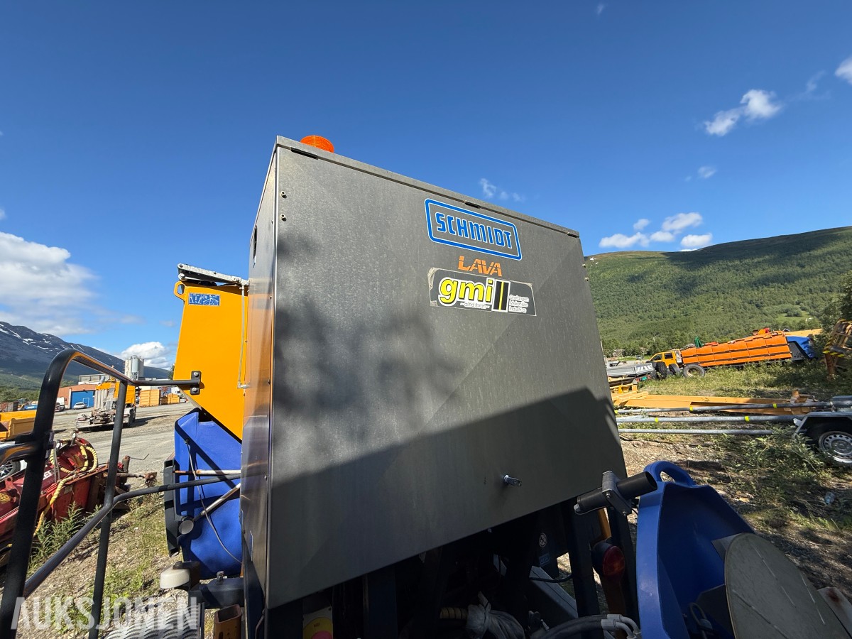 2018 Schmidt Stratos B90-42 VCLN-490 Lava spreder på krokramme