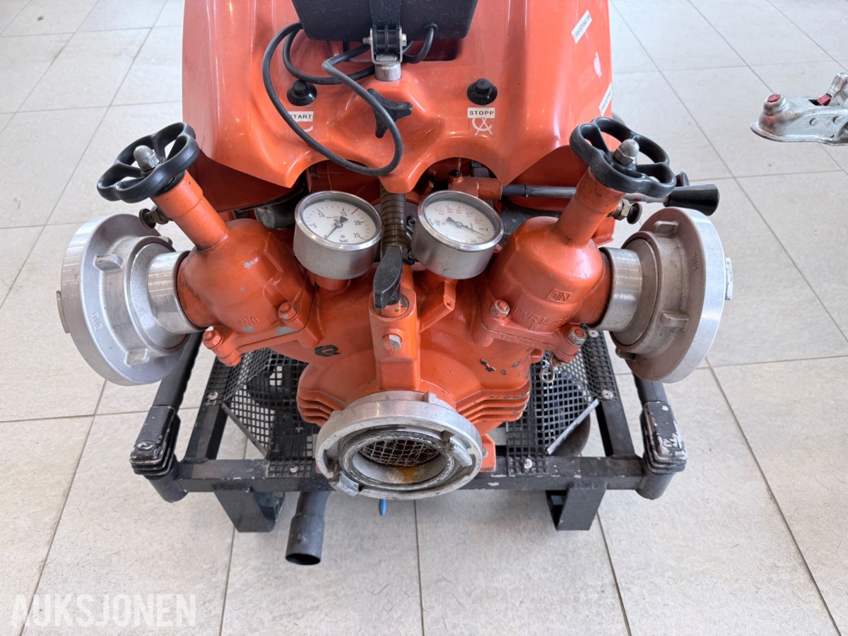 1996 Rosenbaur vannpumpe med BMW motor.