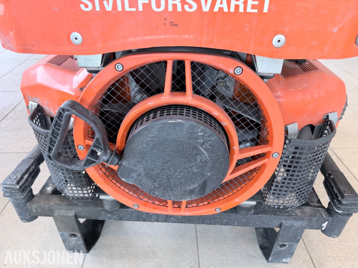 1996 Rosenbaur vannpumpe med BMW motor.