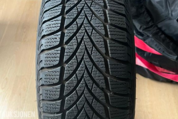 4 stk Goodyear Ultra Grip Ice 2 175/65R/14 - ingen minstepris