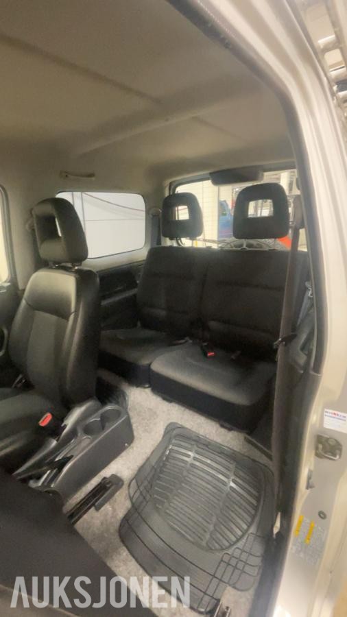 2004 Suzuki Jimny 1.3 82hk 4X4 Reparasjonsobjekt Takstativ