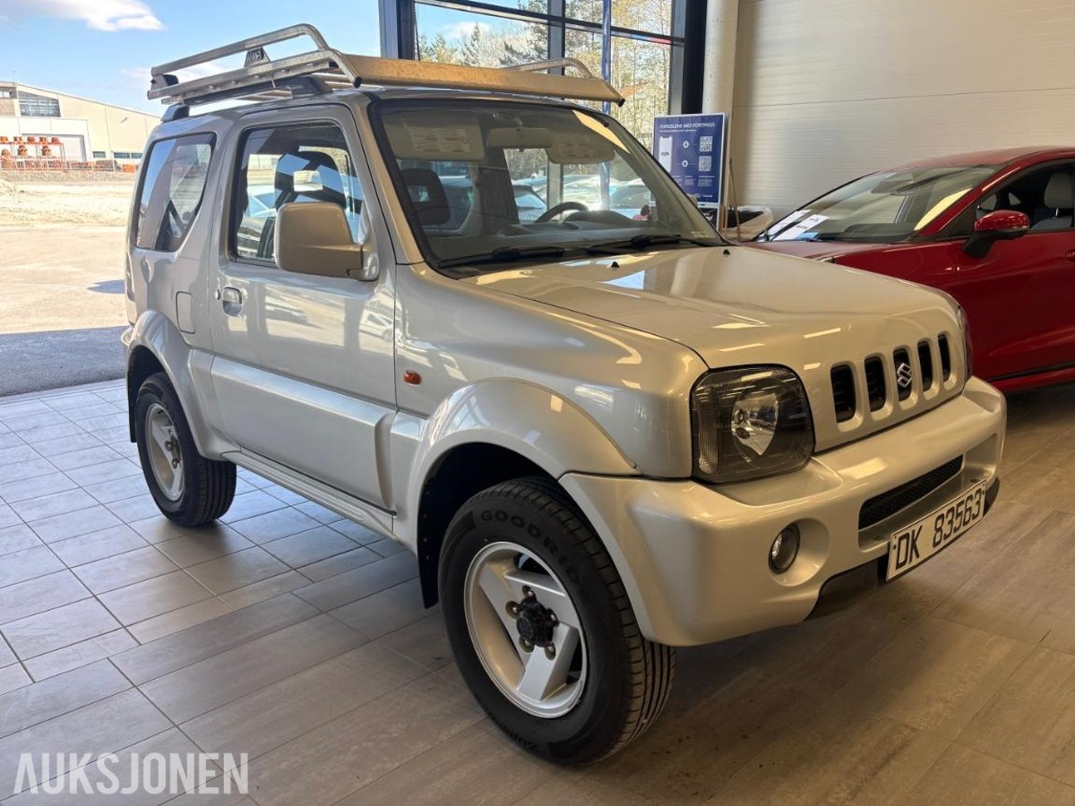 2004 Suzuki Jimny 1.3 82hk 4X4 Reparasjonsobjekt Takstativ