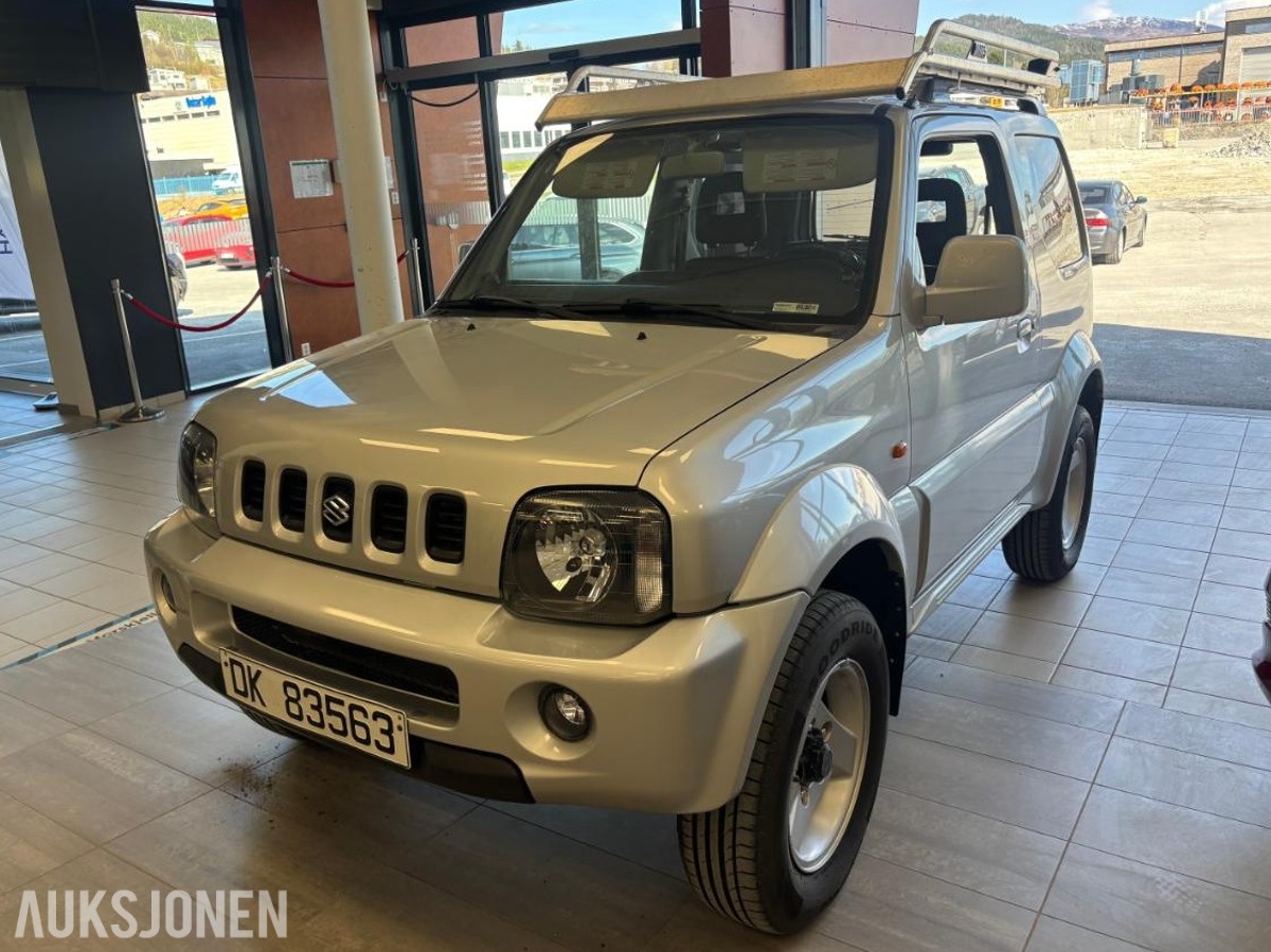 2004 Suzuki Jimny 1.3 82hk 4X4 Reparasjonsobjekt Takstativ