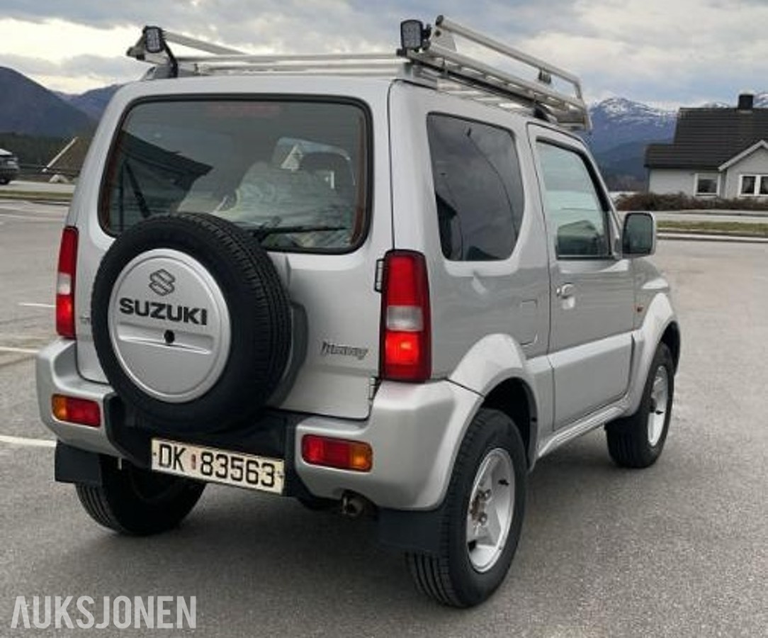 2004 Suzuki Jimny 1.3 82hk 4X4 Reparasjonsobjekt Takstativ