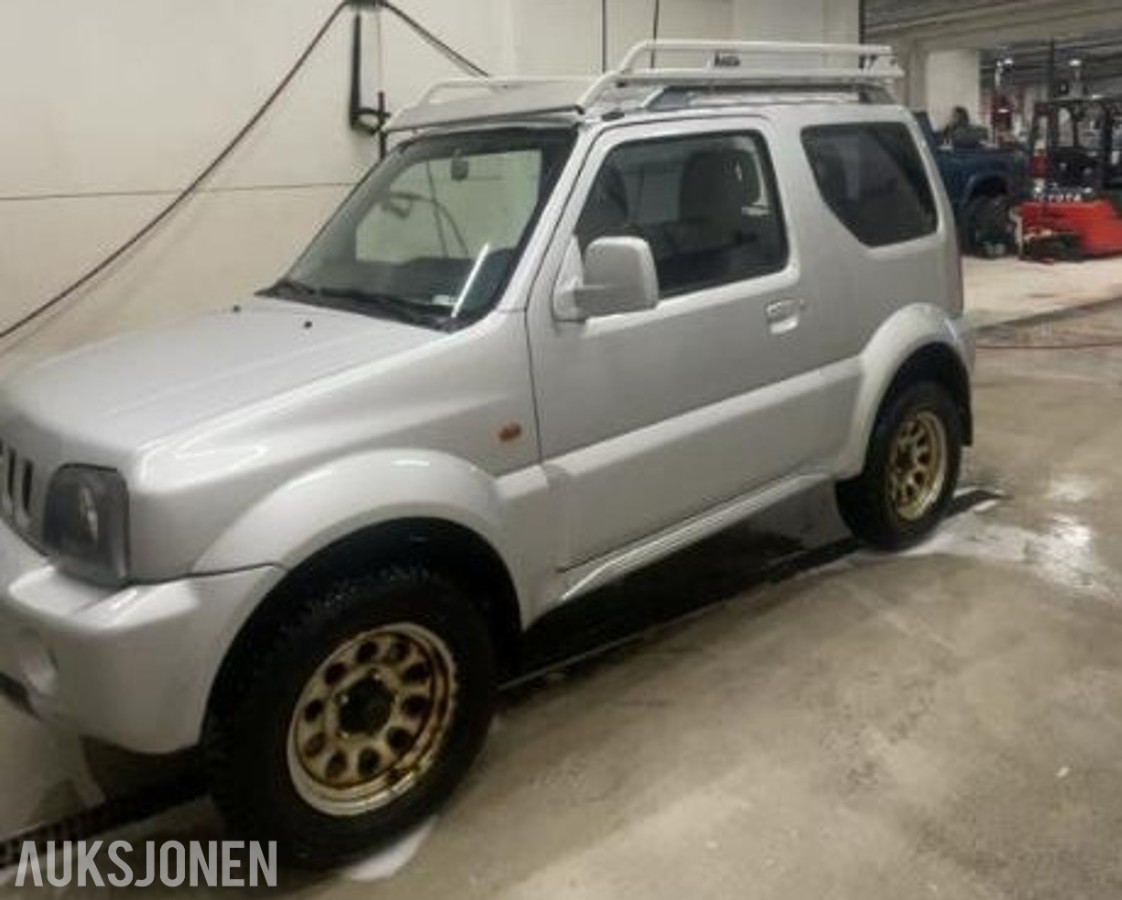 2004 Suzuki Jimny 1.3 82hk 4X4 Reparasjonsobjekt Takstativ