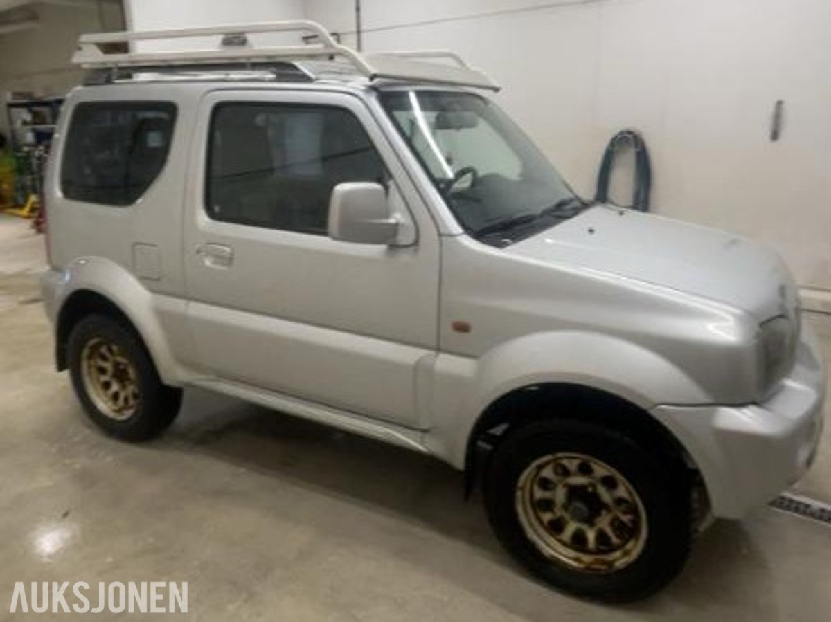 2004 Suzuki Jimny 1.3 82hk 4X4 Reparasjonsobjekt Takstativ