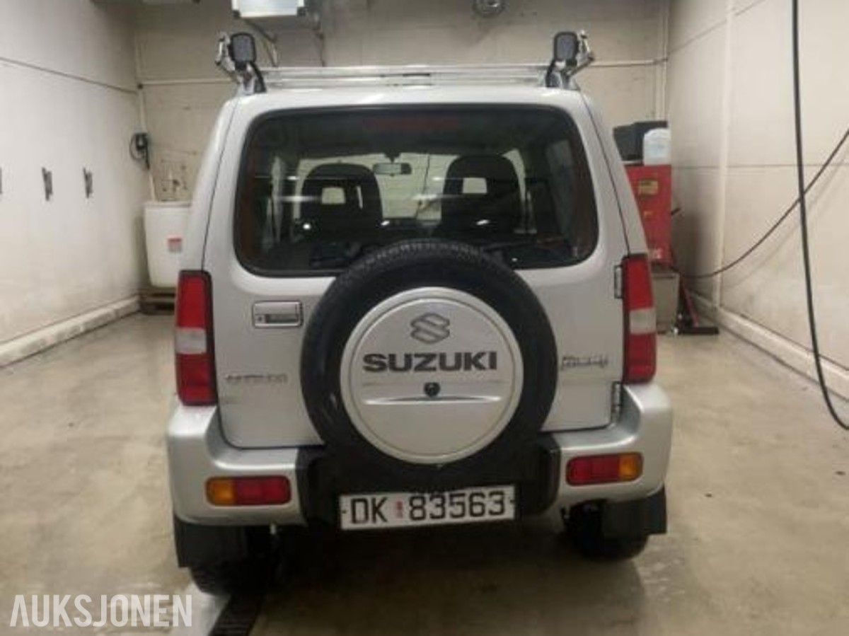 2004 Suzuki Jimny 1.3 82hk 4X4 Reparasjonsobjekt Takstativ