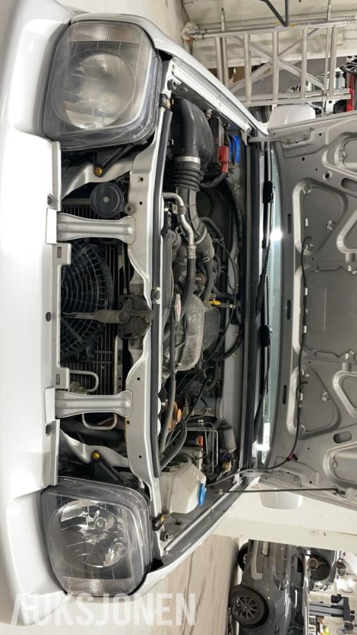 2004 Suzuki Jimny 1.3 82hk 4X4 Reparasjonsobjekt Takstativ