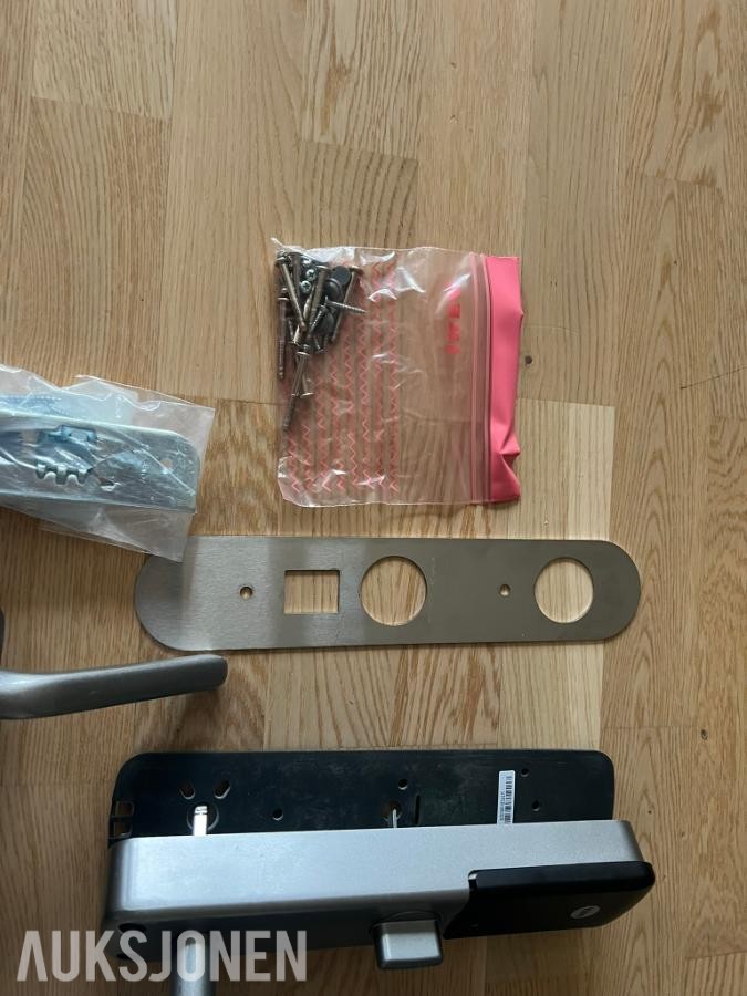 2 stk Yale Doorman V2 elektroniske dørlåser
