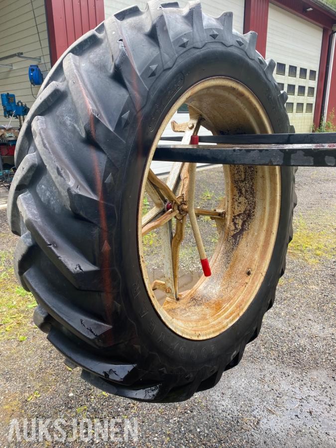 Tvilling hjul - Goodyear 13,6/12-36