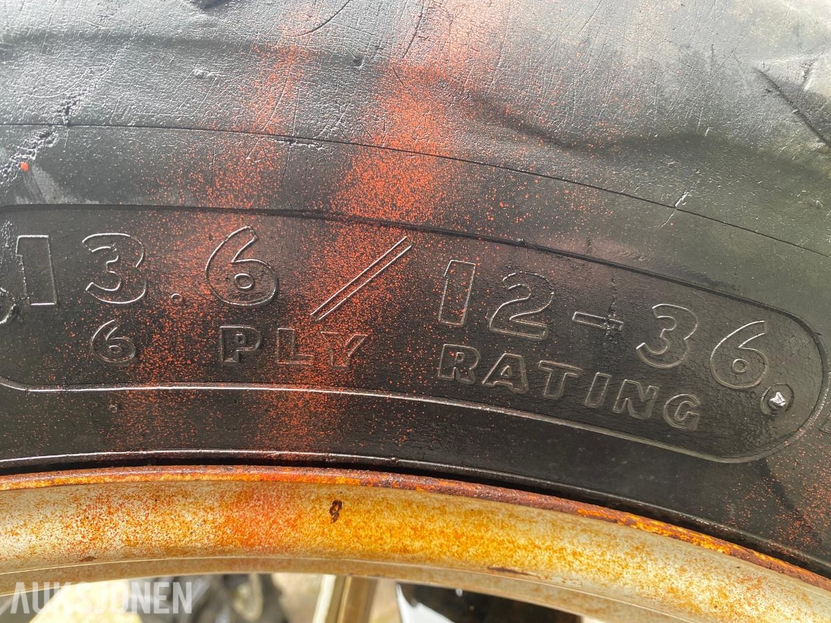 Tvilling hjul - Goodyear 13,6/12-36