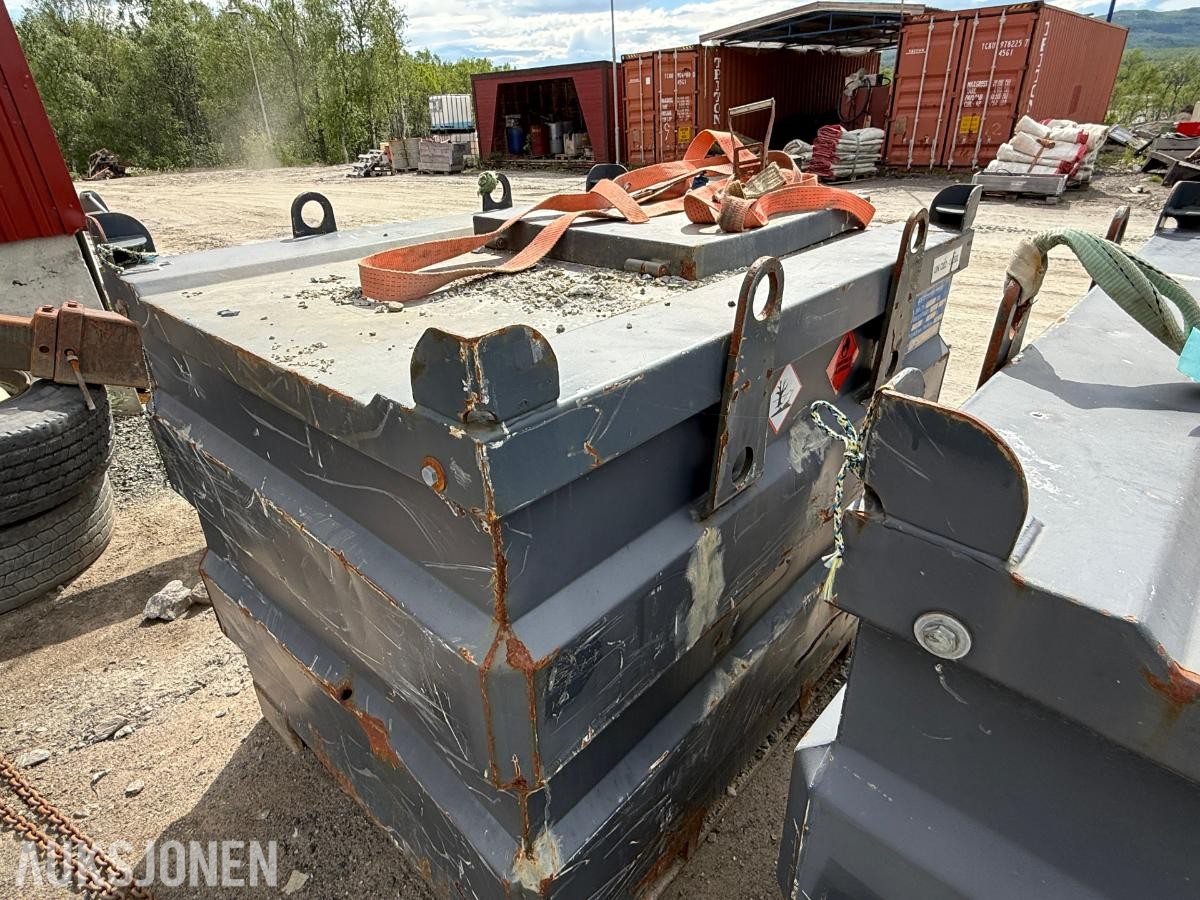 2015 KN 1000L ADR Dieseltank med pumpe