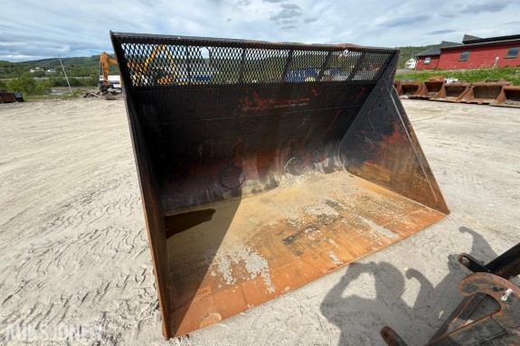 Gjerstad hjullasterskuffe 5400L - BM-Feste