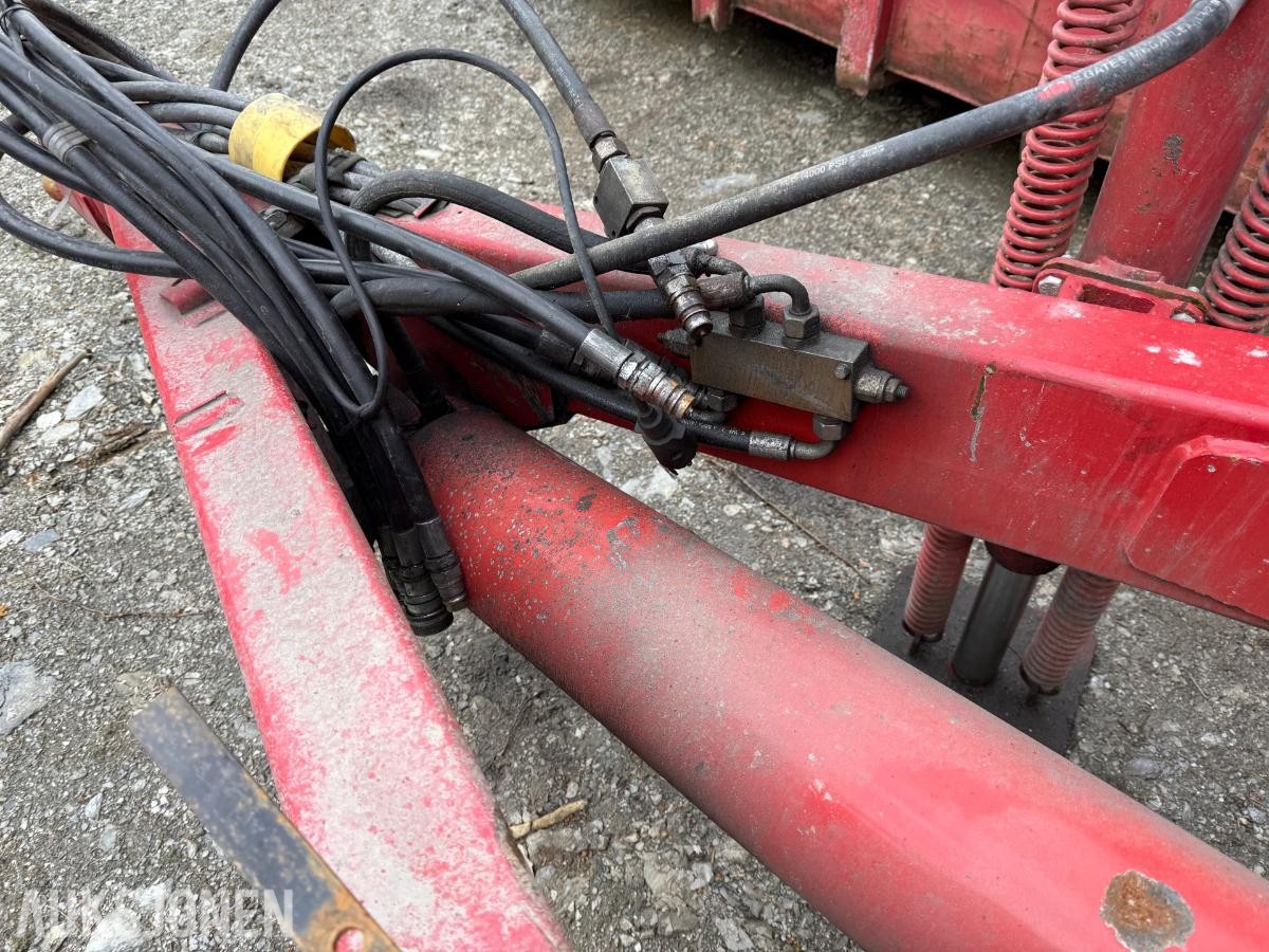 2007 Pronar T-185 Krokløfthenger m/Grus og maskinflak
