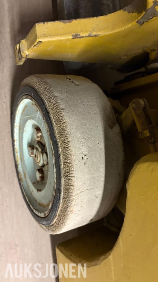 Eaton motvekt truck Yale VE 1624