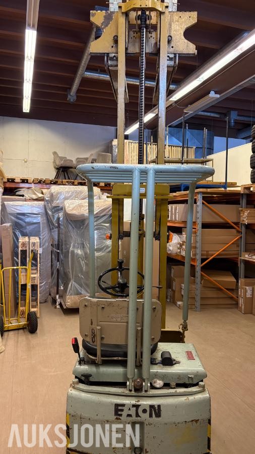 Eaton motvekt truck Yale VE 1624