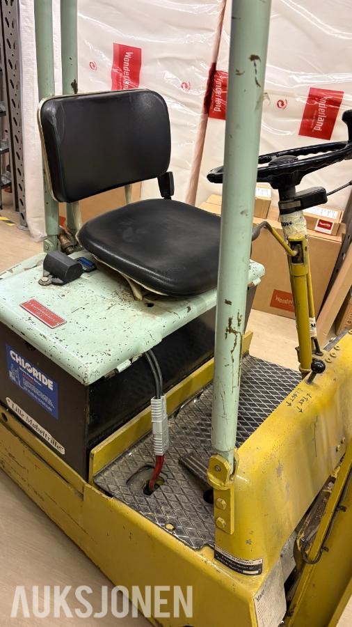 Eaton motvekt truck Yale VE 1624