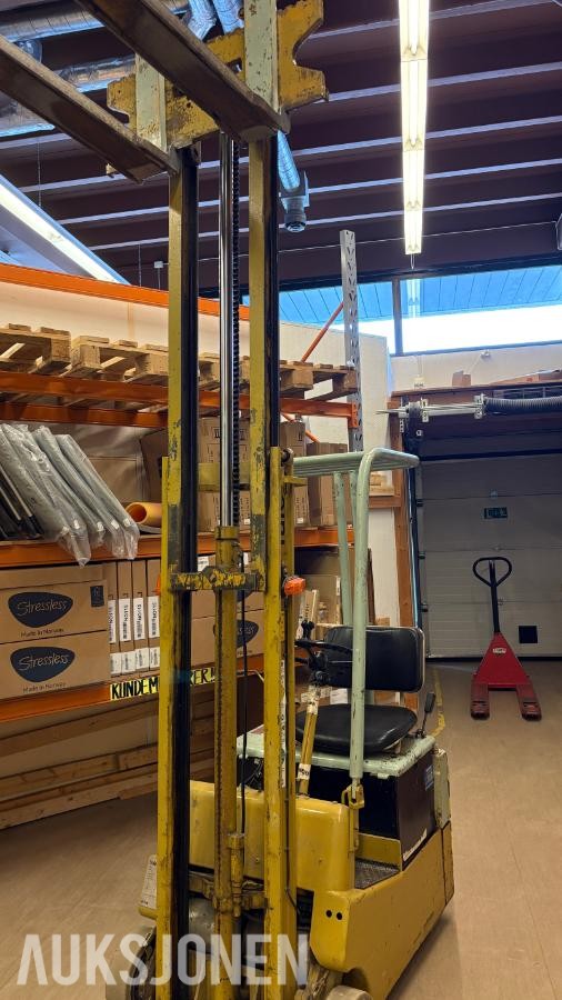 Eaton motvekt truck Yale VE 1624