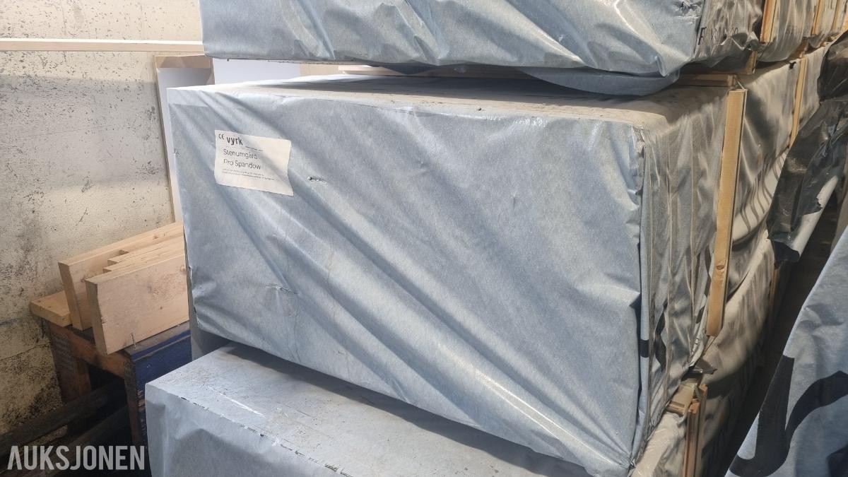 Vyrk Brent panel, farge Kongle 25x180 mm, 290 m2