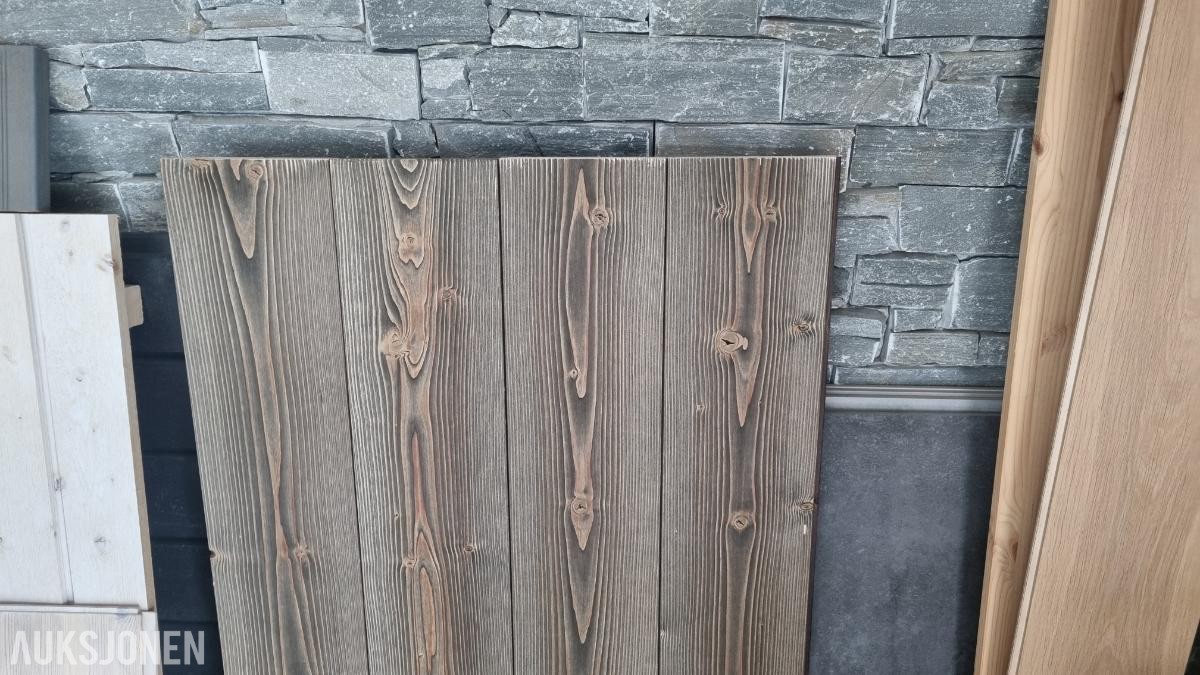 Vyrk Brent panel, farge Kongle 25x180 mm, 290 m2