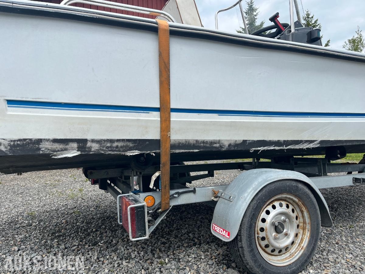 2002 Logic marine V17