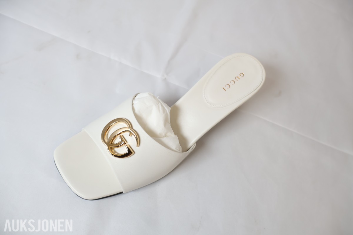 TOLLAUKSJON - Gucci Women's Slide Sandal with Double G