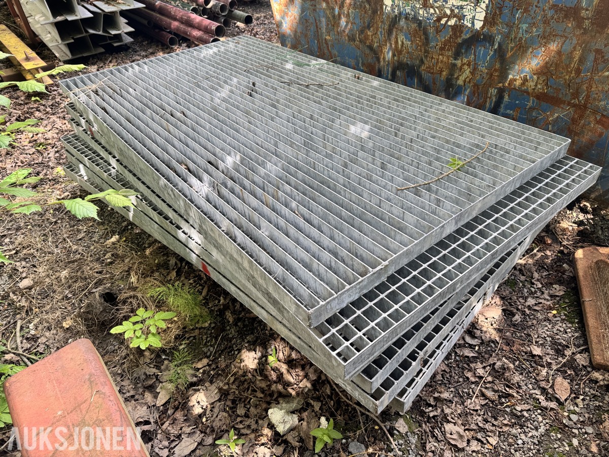 Parti rister og bjelker - Industrigitter/rister ca 30 Stk