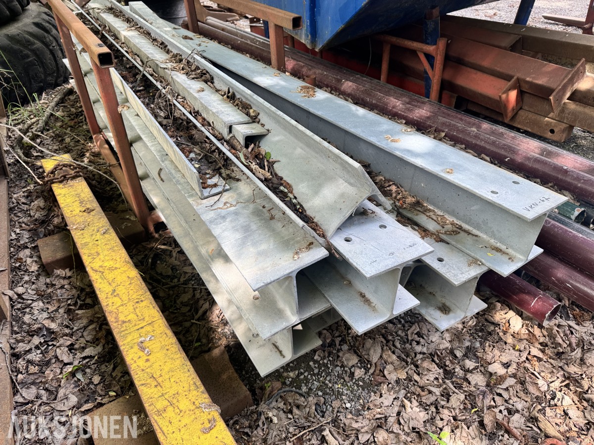Parti rister og bjelker - Industrigitter/rister ca 30 Stk
