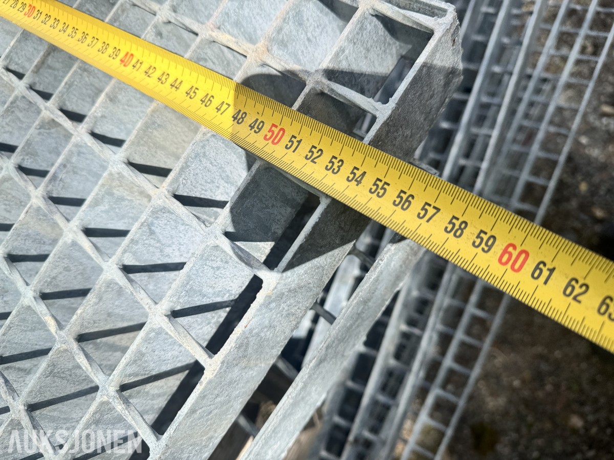 Parti rister og bjelker - Industrigitter/rister ca 30 Stk