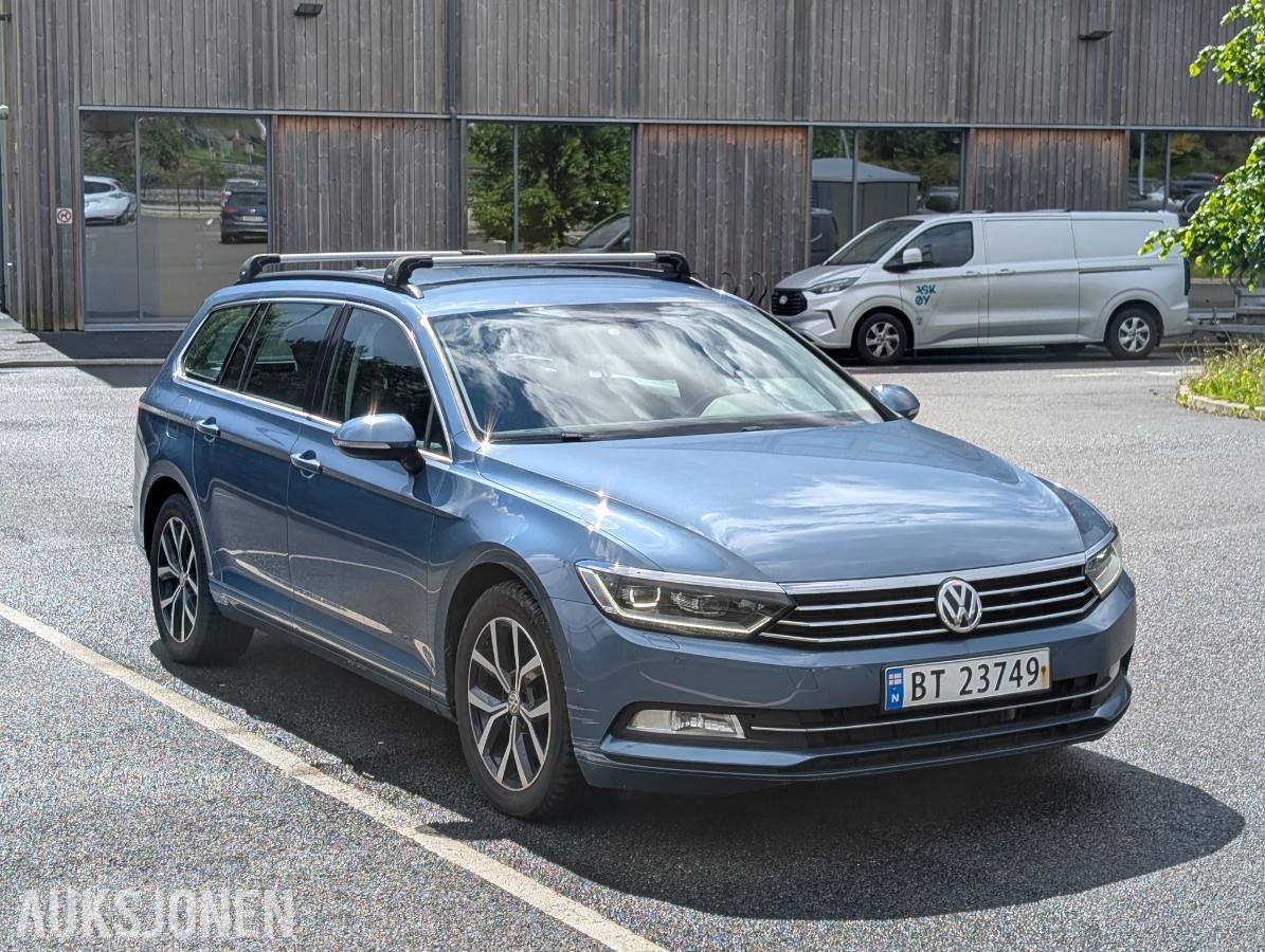 2015 Volkswagen Passat, 1,6 TDI 120hk automat hengerfeste reparasjonsobjekt