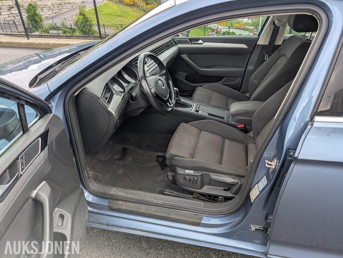 2015 Volkswagen Passat, 1,6 TDI 120hk automat hengerfeste reparasjonsobjekt