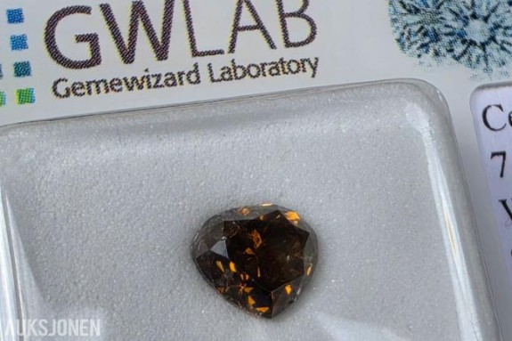 1.05CT FANCY NATURLIG DIAMANT! GWLAB SERTIFIKAT!