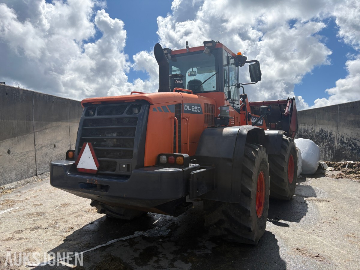 2008 Doosan dl 250 hjullaster