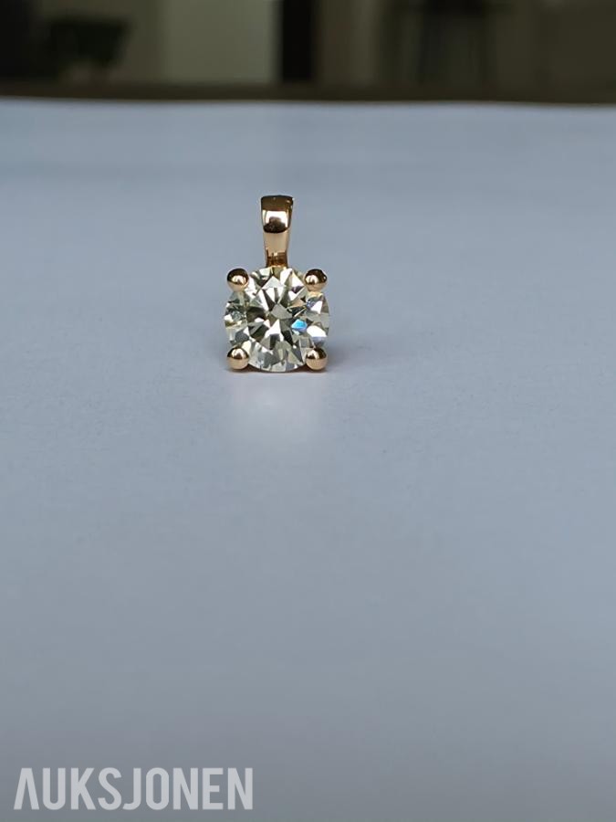 0.50CT DIAMANTANHENG I 14K GULL. NATURLIG DIAMANT! TAKSTBREV OG SERTIFIKAT!