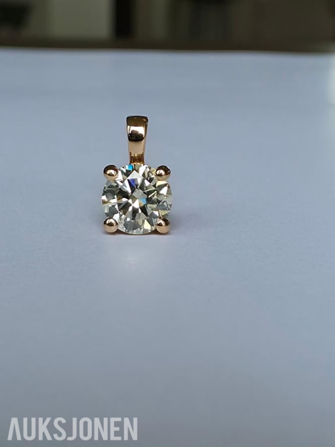 0.50CT DIAMANTANHENG I 14K GULL. NATURLIG DIAMANT! TAKSTBREV OG SERTIFIKAT!