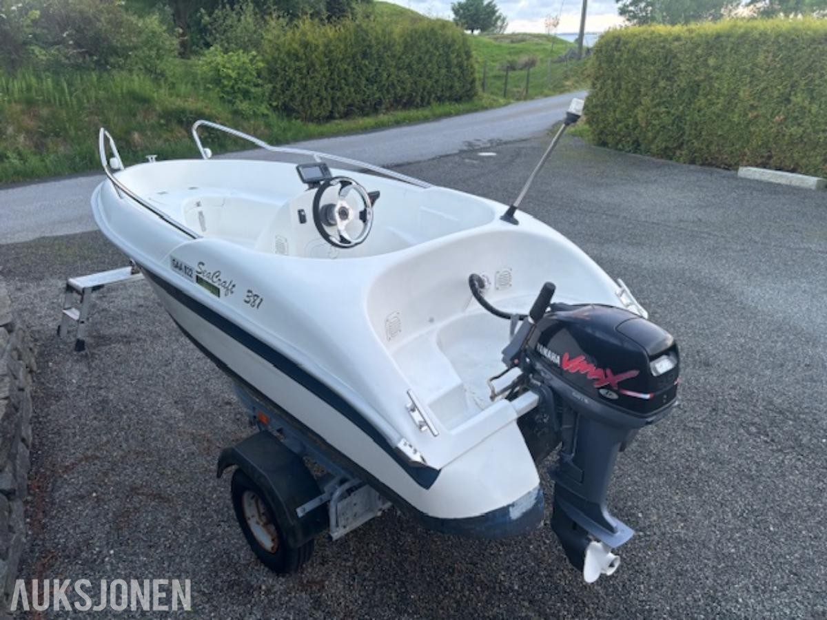 2008 Crescent SeaCraft 381 med motor og hengar