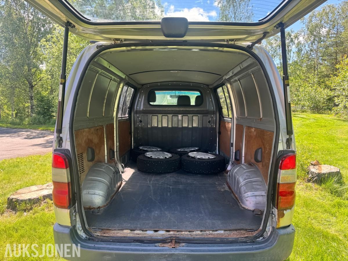 2005 Toyota HiAce 2.5-102 D-4D LANG, 361500km