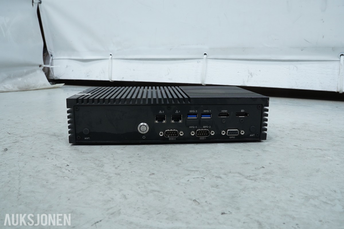 ASUS PE200S embedded computer / industridatamaskin