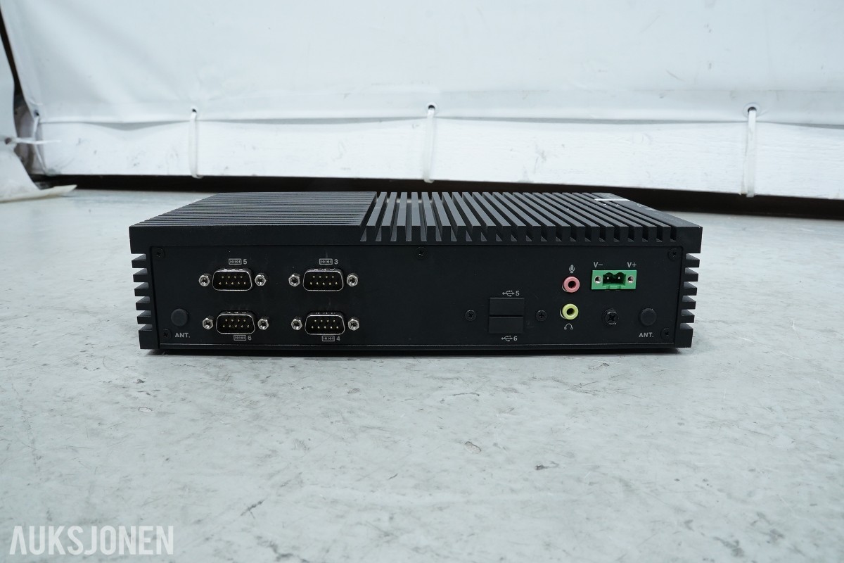 ASUS PE200S embedded computer / industridatamaskin