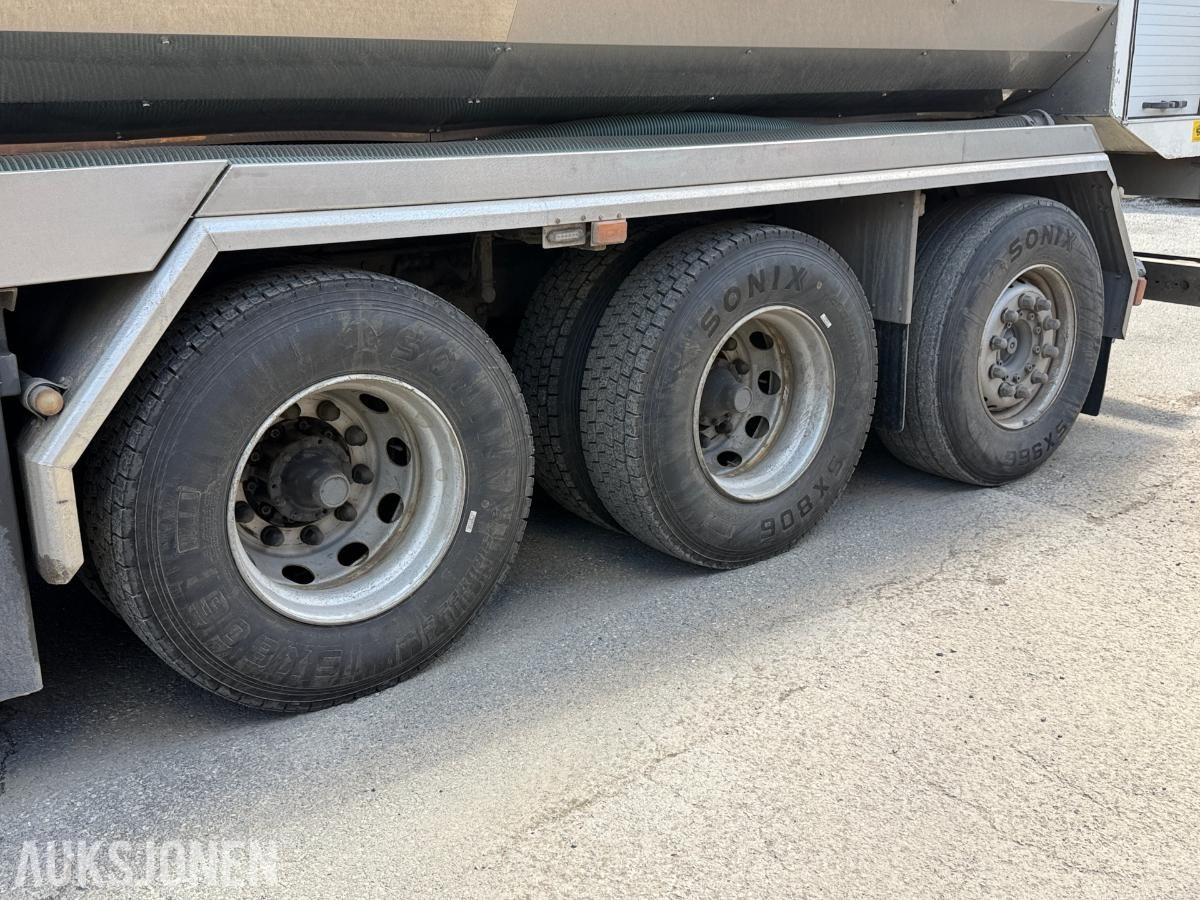 2011 Scania R-serie spylebil / Sugebil