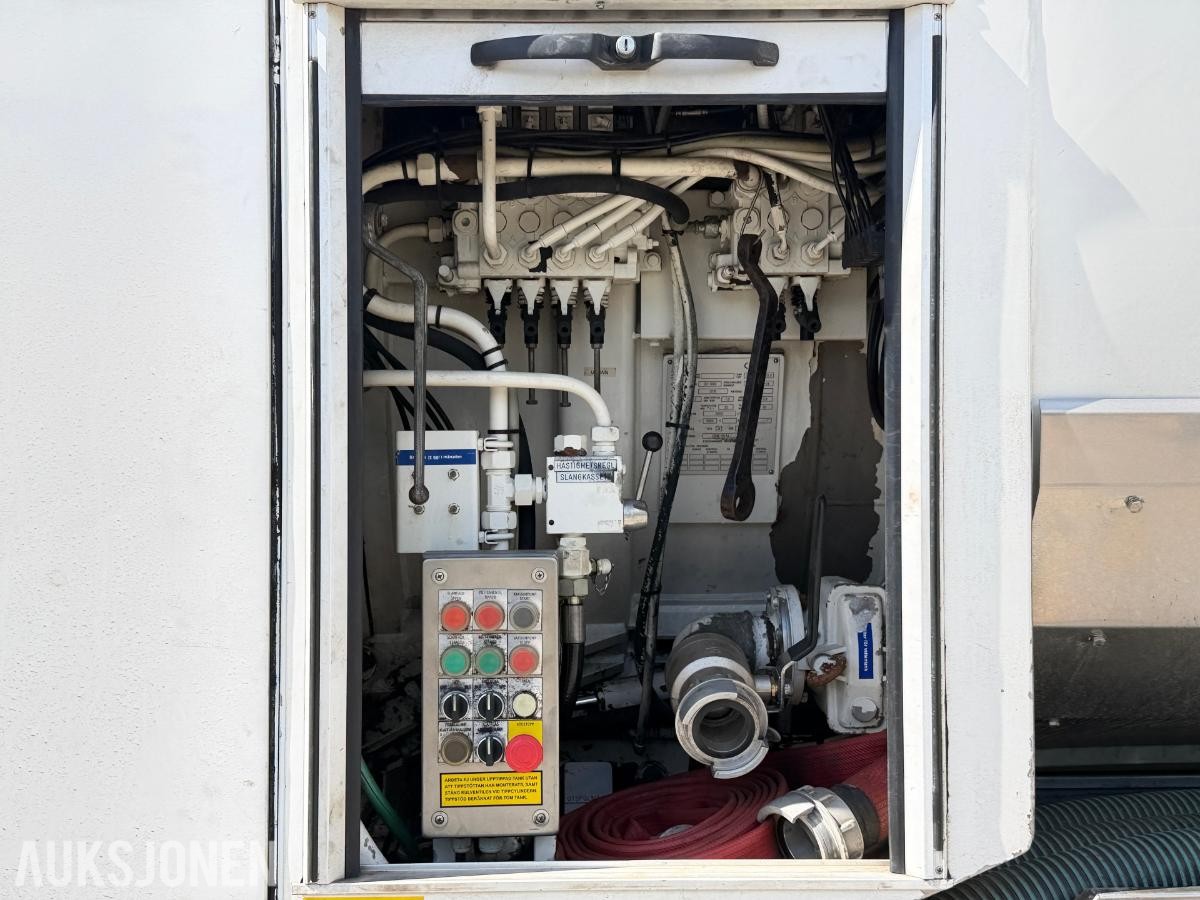 2011 Scania R-serie spylebil / Sugebil