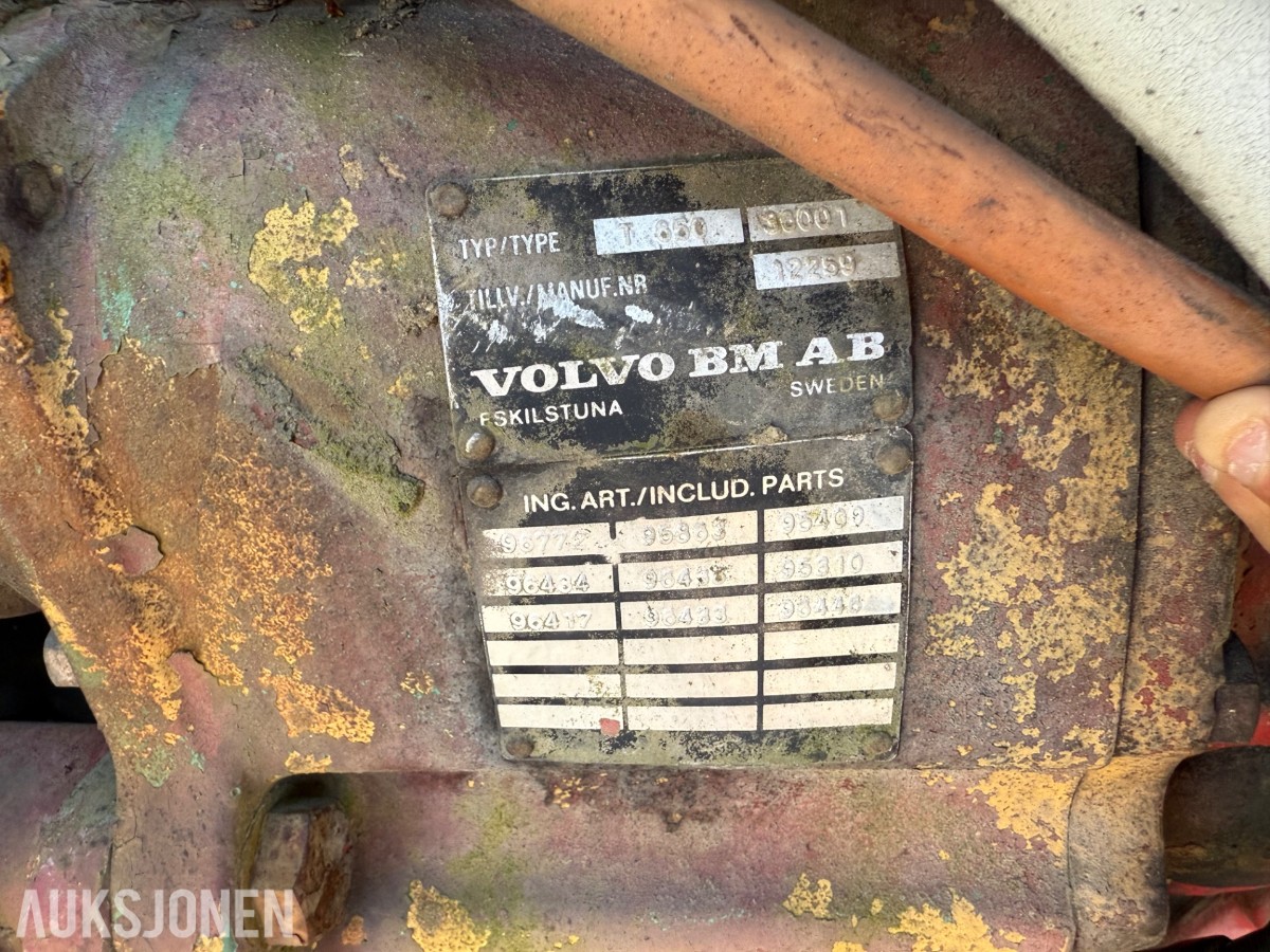 1974 Volvo BM650 traktor med frontlaster, lavt timeantall, repobjekt