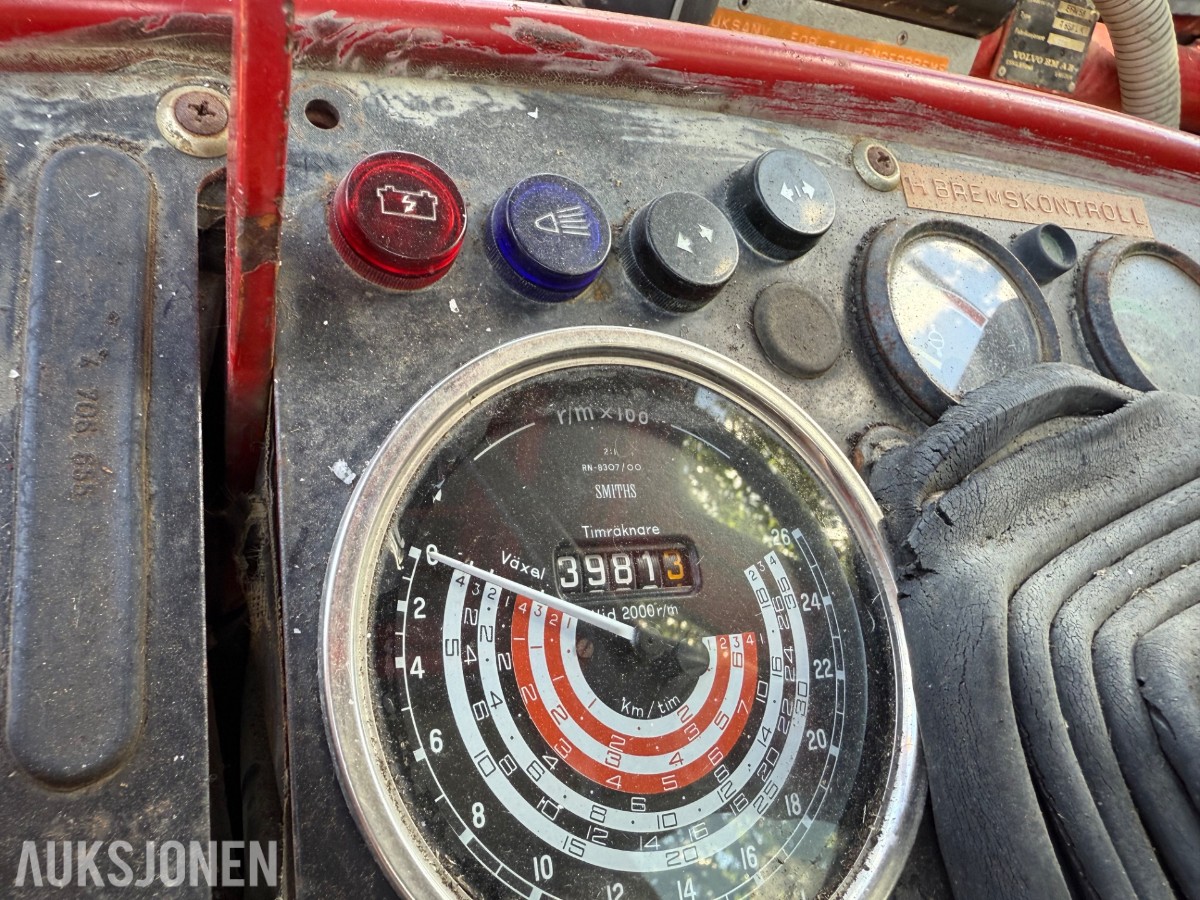 1974 Volvo BM650 traktor med frontlaster, lavt timeantall, repobjekt